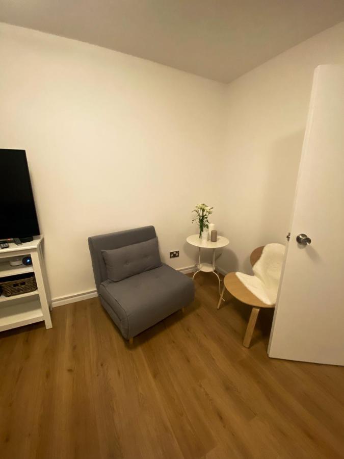 Lovely One Bedroom Flat In The Heart Of ロンドン エクステリア 写真